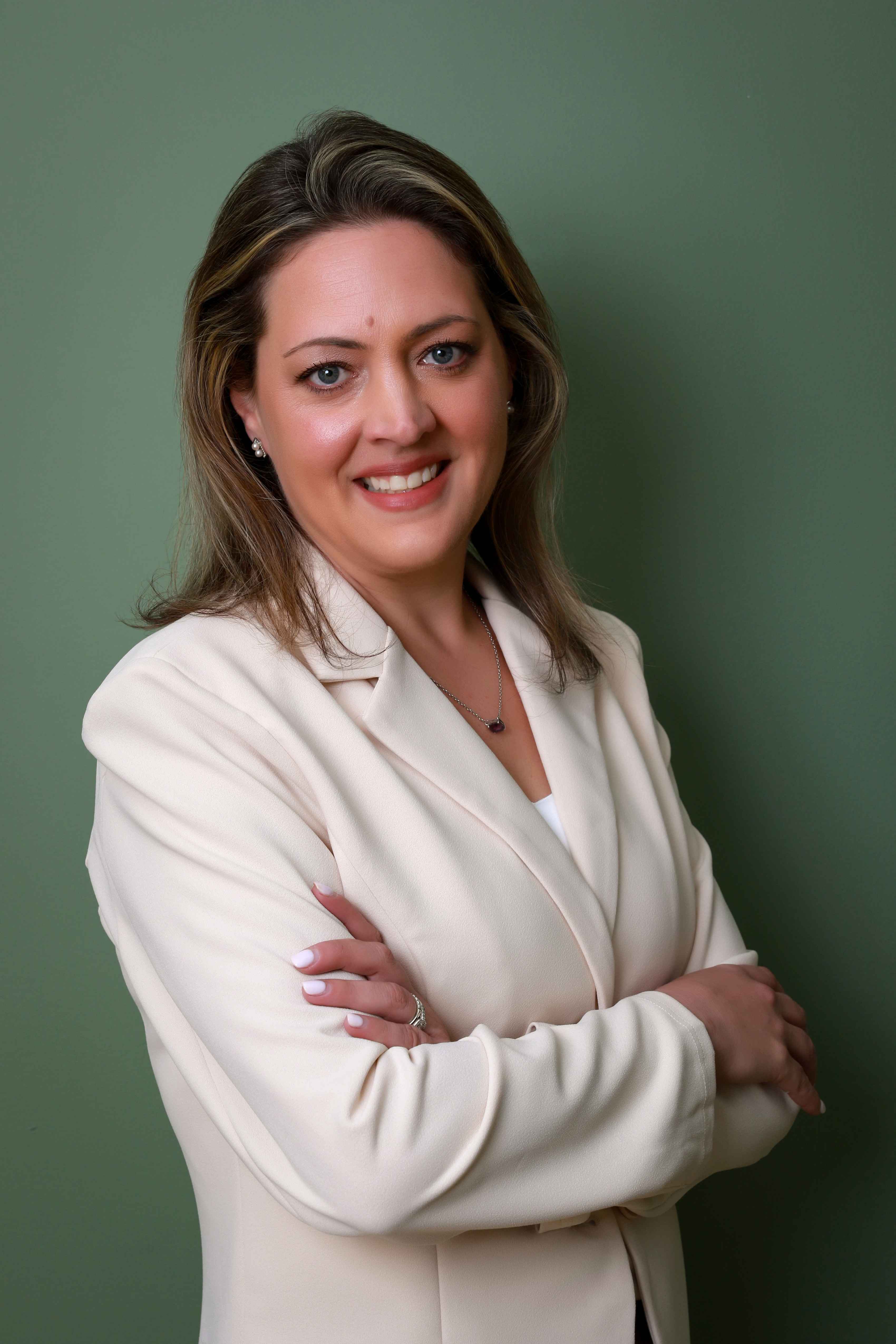 Brianne Wall Headshot 2025, Business Operations Manager at Tailored Wealth Solutions